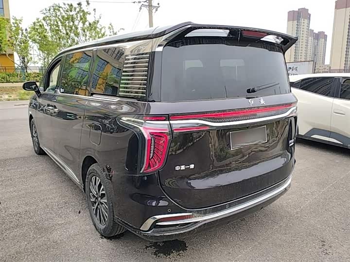 Фото 5 - Hongqi HQ9 Hybrid