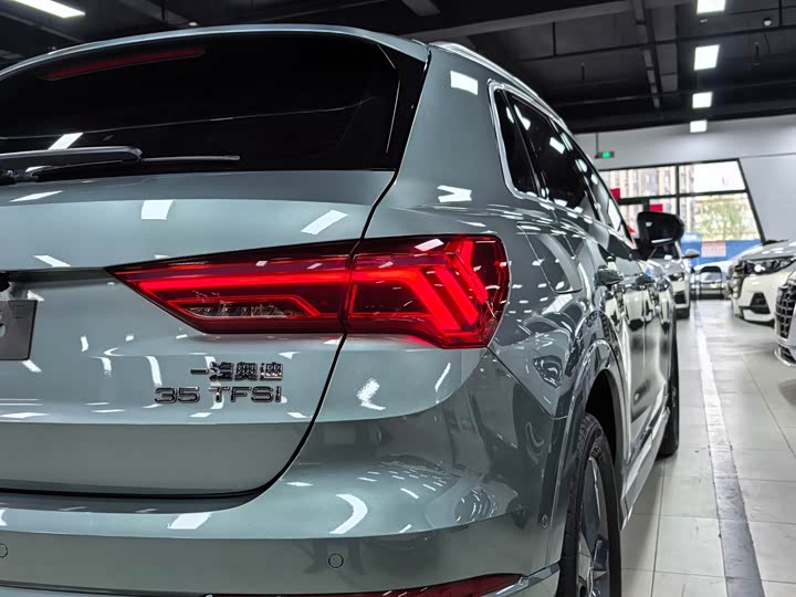 Zdjęcie 5 - Audi Q3