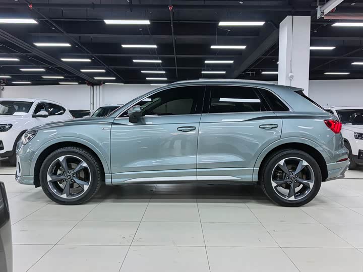 Zdjęcie 7 - Audi Q3