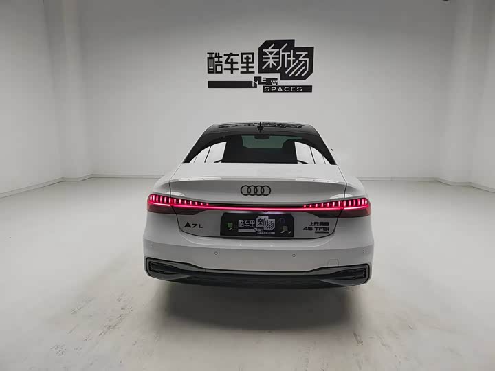 Фото 5 - Audi A7L