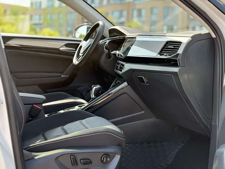 Фото 7 - Volkswagen Tayron