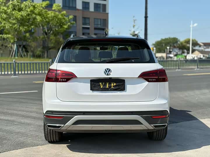 Фото 8 - Volkswagen Tayron
