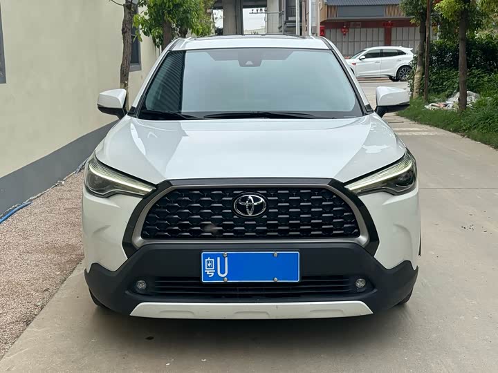 Фото 2 - Toyota Corolla Cross