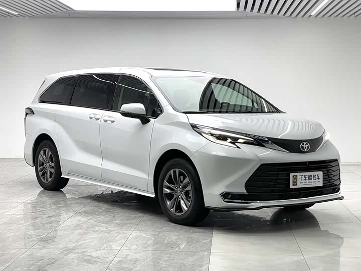 2026 Toyota Sienna