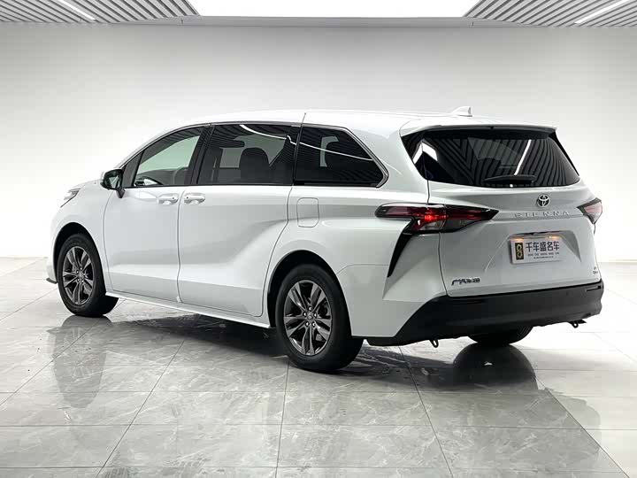 2026 Toyota Sienna