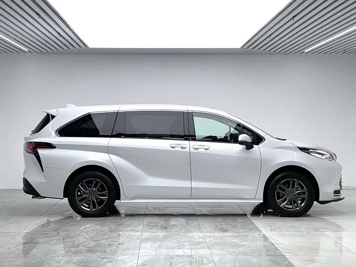 Toyota Sienna 2026 2026款 2.5L 双擎两驱舒适版