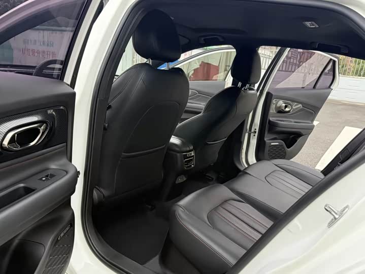Фото 7 - GAC Trumpchi Empow R