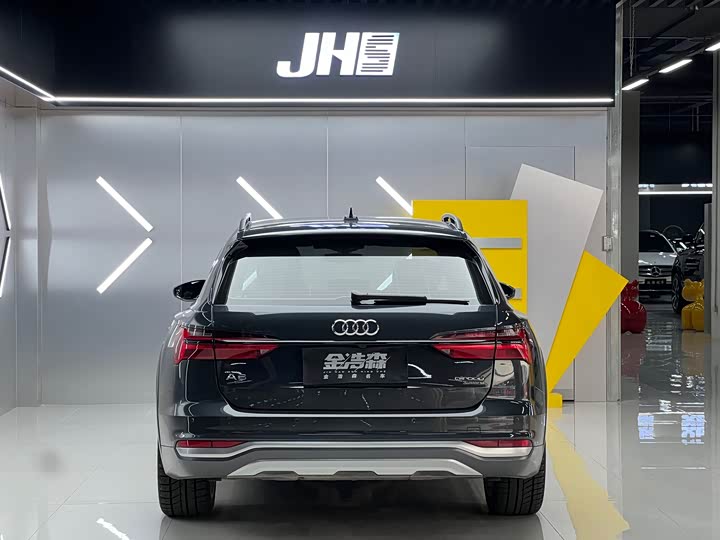 Фото 5 - Audi A6
