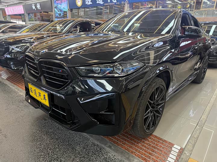 2023 BMW X6 M