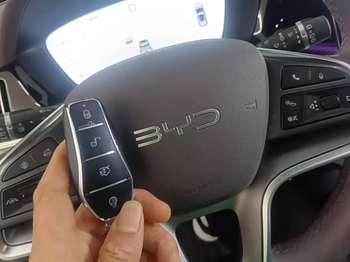 Фото 9 - BYD Song Plus Hybrid/EV