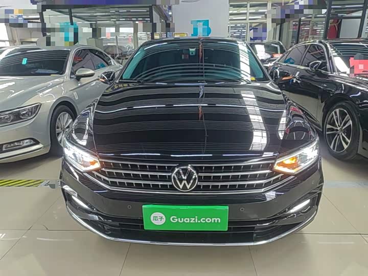 Фото 3 - Volkswagen Magotan