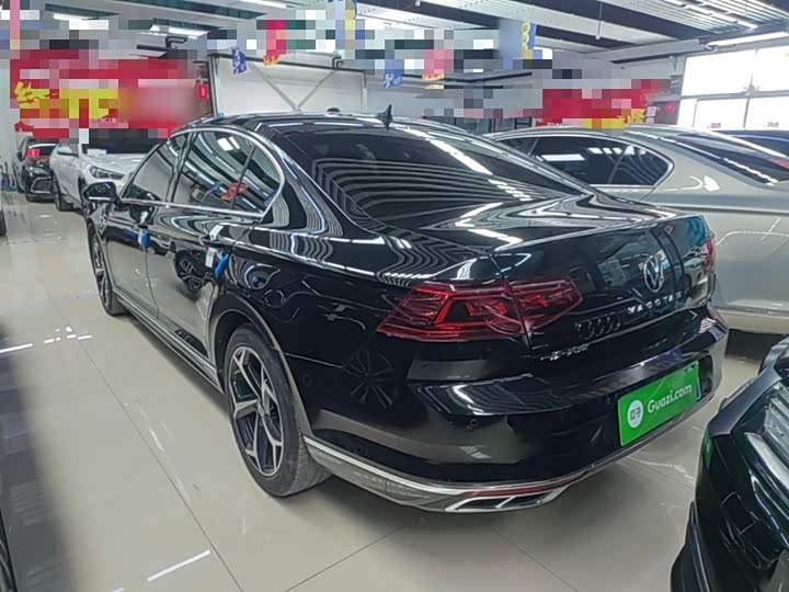 Фото 5 - Volkswagen Magotan