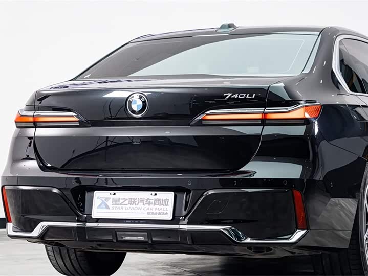 Фото 7 - BMW 7 Series