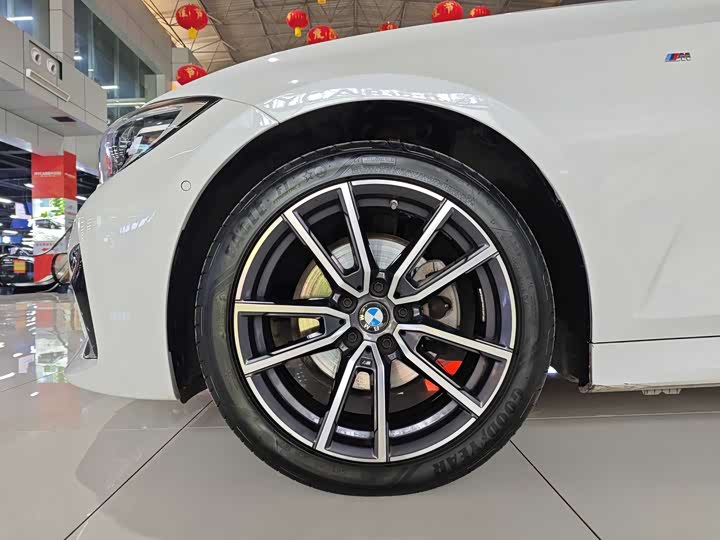 Фото 4 - BMW 3 Series