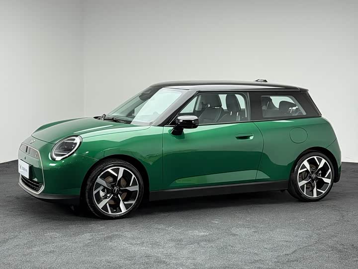 Mini Cooper 2024 2024款 452km COOPER SE 艺术家