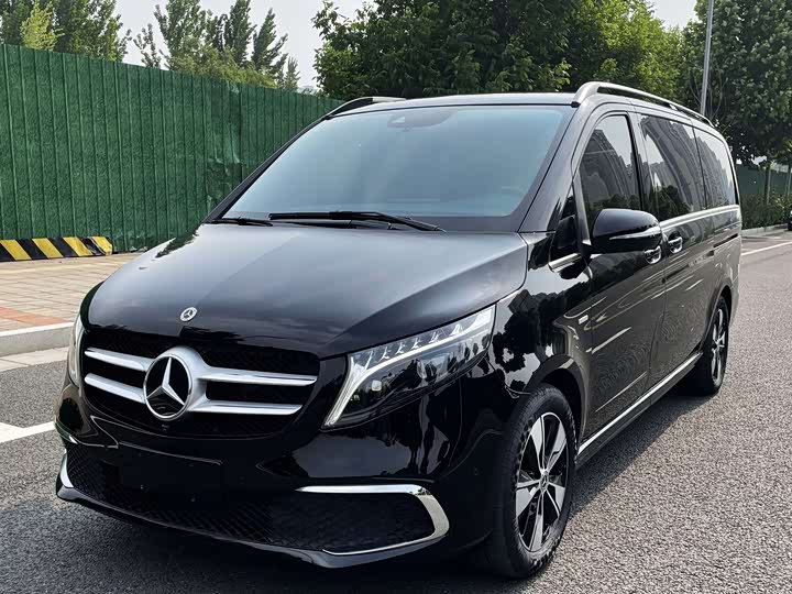 Mercedes-Benz V-Class 2022 2022款 V 260 尊贵版