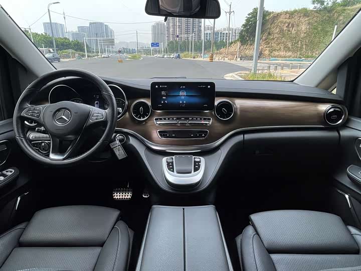 Mercedes-Benz V-Class 2022 2022款 V 260 尊贵版