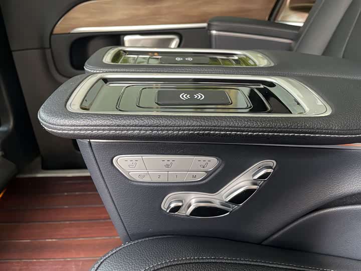Mercedes-Benz V-Class 2022 2022款 V 260 尊贵版