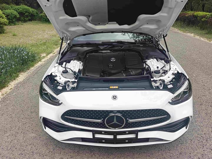 Фото 9 - Mercedes-Benz C-Class