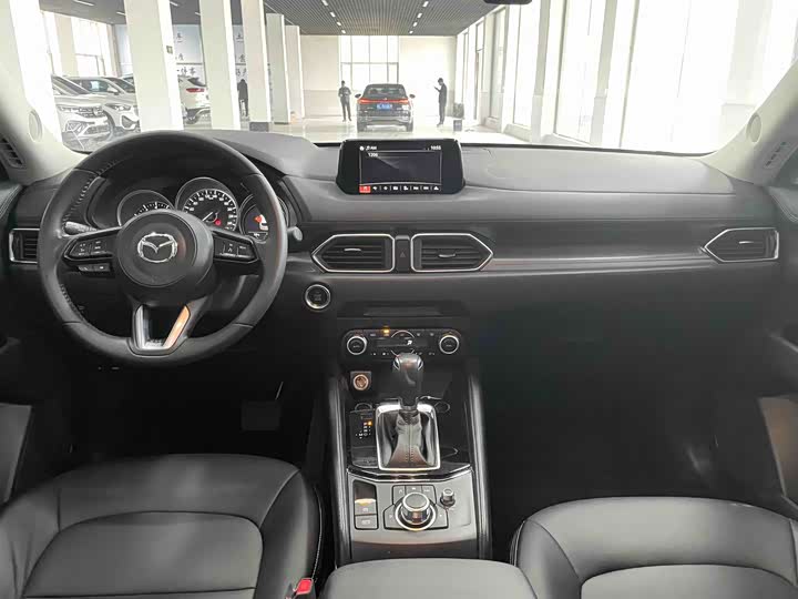 Zdjęcie 9 - Mazda CX-5
