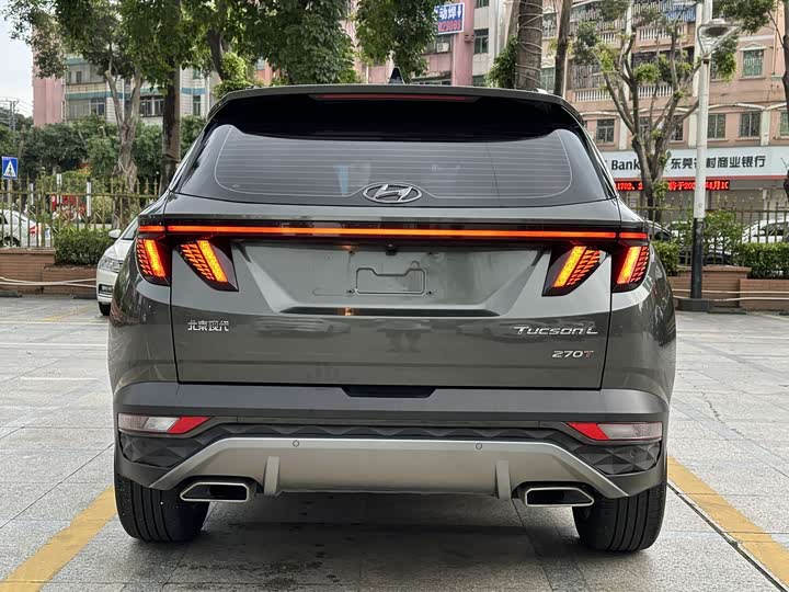 Hyundai Tucson L 2023 2023款 途胜L 1.5T 自动两驱LUX尊贵版