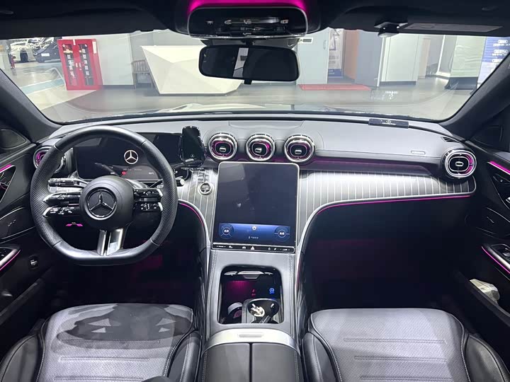 Zdjęcie 8 - Mercedes-Benz C-Class