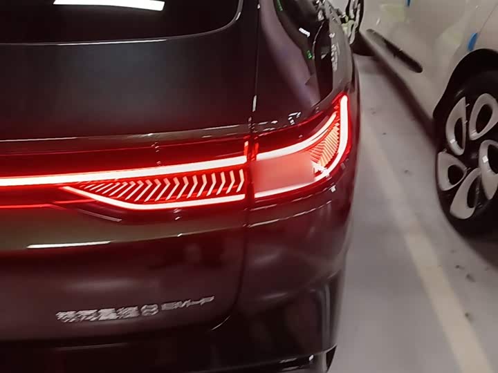 Фото 8 - Geely Galaxy Starshine 8 EM-i