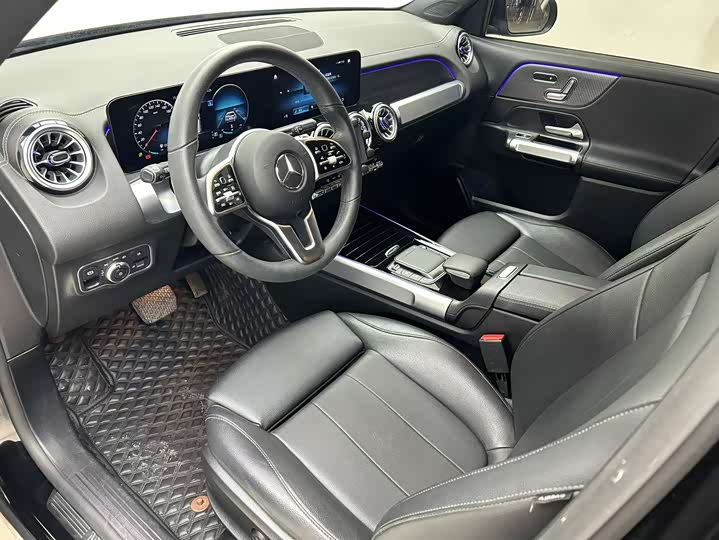 Фото 7 - Mercedes-Benz GLB-Class