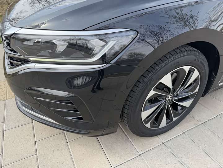 Фото 4 - Volkswagen Passat