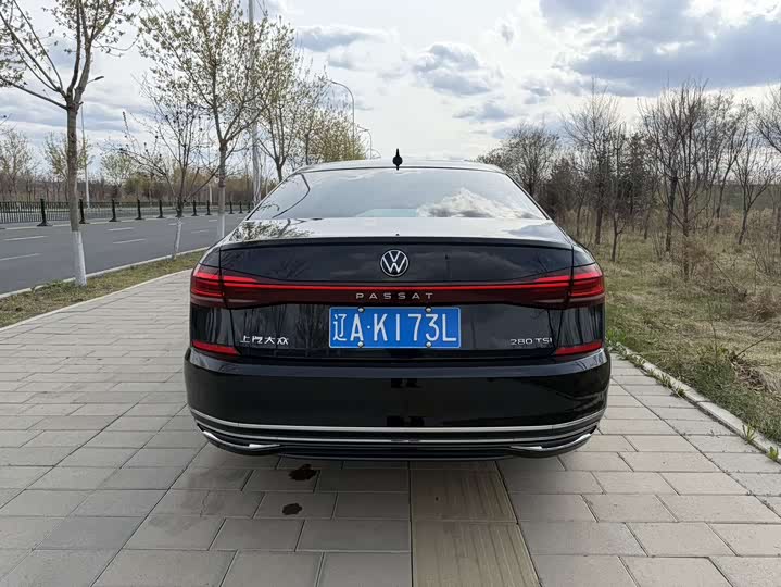 Фото 8 - Volkswagen Passat