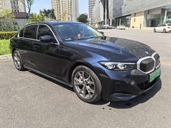 BMW i3 2025 2025款 eDrive 35 L