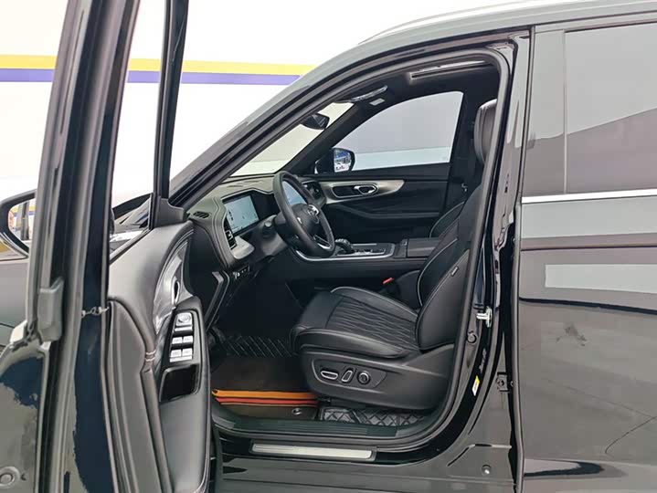 Фото 9 - GAC Trumpchi GS8