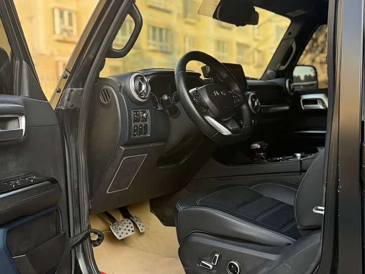 BAIC Beijing BJ40 2021 2021款 2.0D 自动四驱刀锋英雄版侠客型