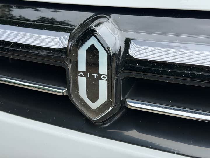 Aito M7 2022 2022款 1.5T 四驱豪华版
