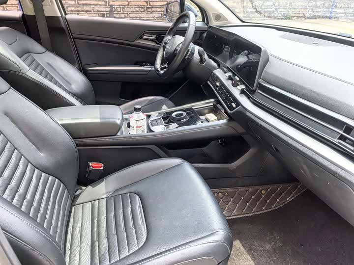Kia Sportage 2023 2023款 2.0T 两驱尊贵版