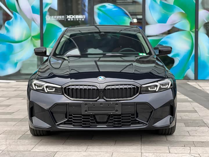 Фото 2 - BMW 3 Series