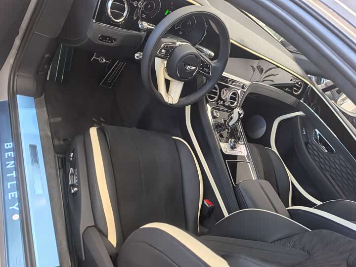 Фото 4 - Bentley Continental GT Hybrid