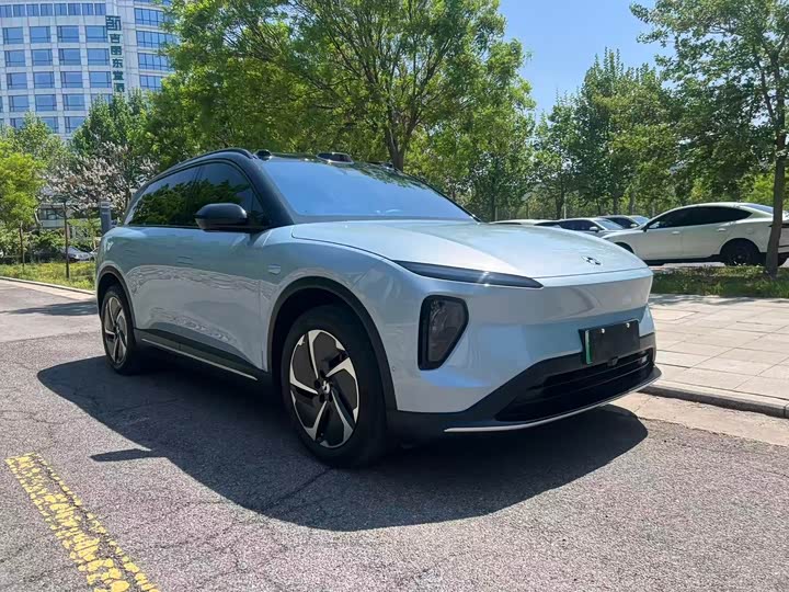 Фото 3 - Nio ES6