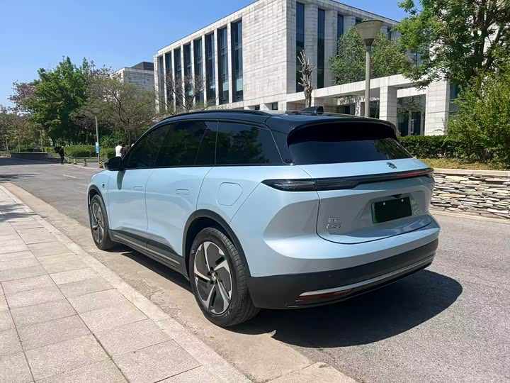 Фото 7 - Nio ES6