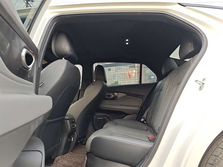 GAC Trumpchi Empow R 2025 2025款 270T DCT 影豹R-Style劲享版