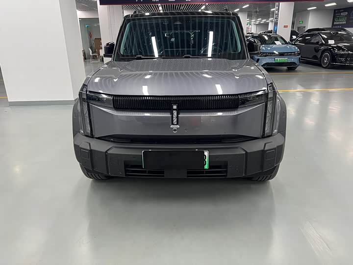 Фото 2 - Chery iCar 03