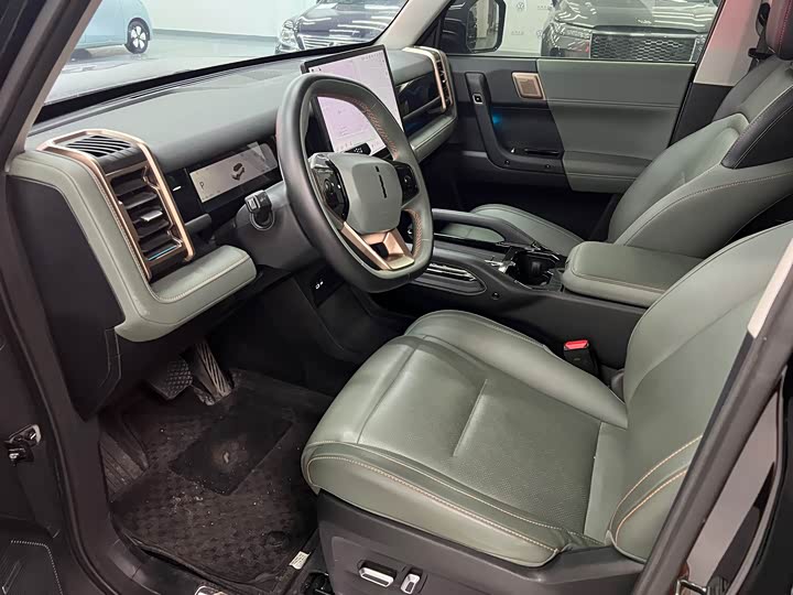 Фото 4 - Chery iCar 03