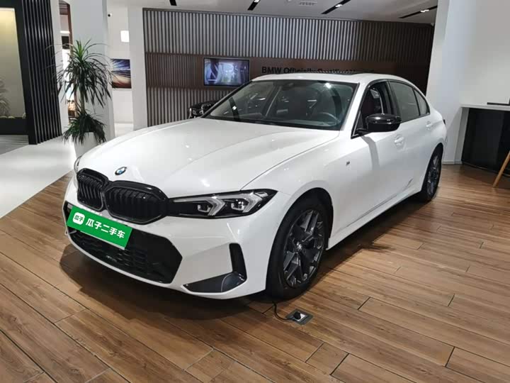 Фото 1 - BMW 3 Series