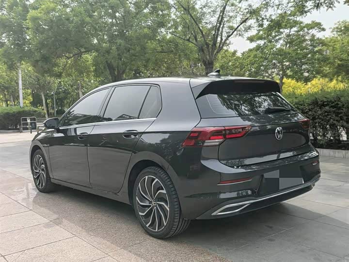 Фото 6 - Volkswagen Golf