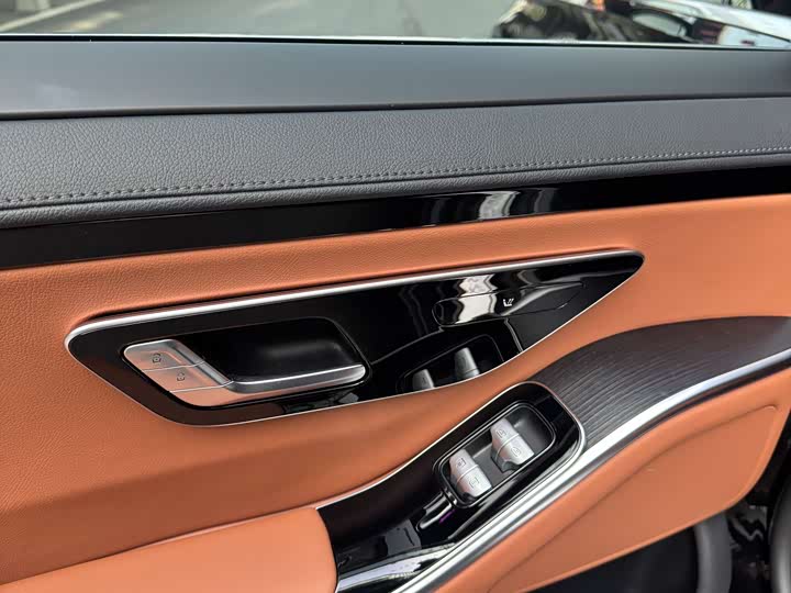 Zdjęcie 9 - Mercedes-Benz S-Class