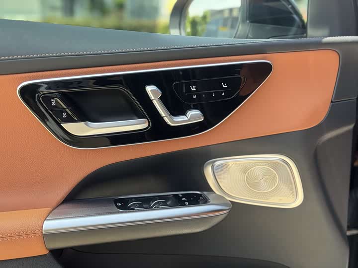 2026 Mercedes-Benz GLC-Class