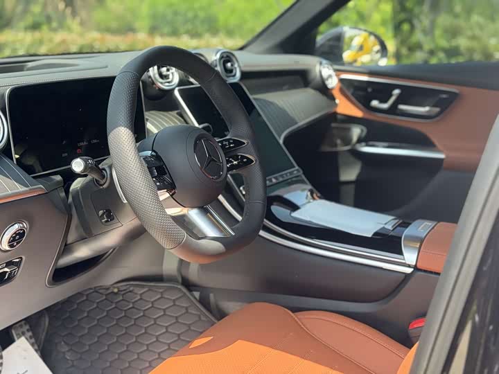2026 Mercedes-Benz GLC-Class
