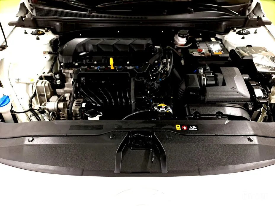 Hyundai Avante 2023 1.6