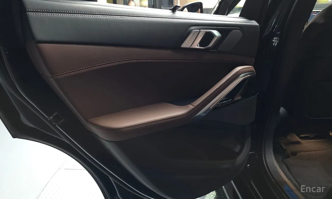 Фото 25 - BMW X6