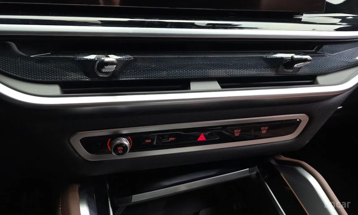 Фото 34 - BMW X6